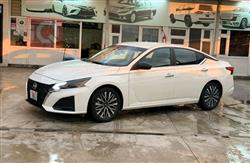 نيسان ألتيما